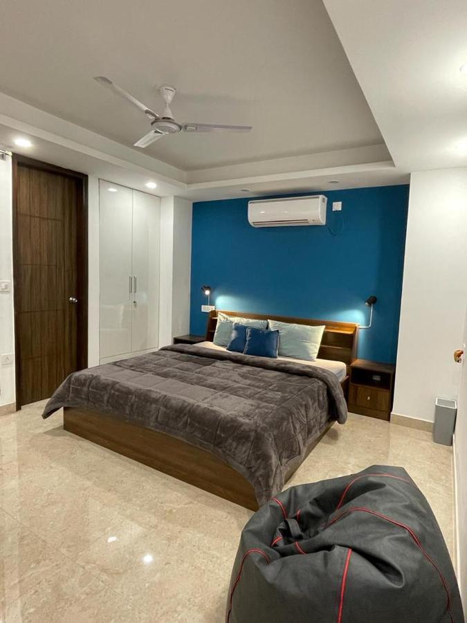 Flxho Uno - Serviced Apartment & Rooms - Golf Course Road Гургаон Экстерьер фото
