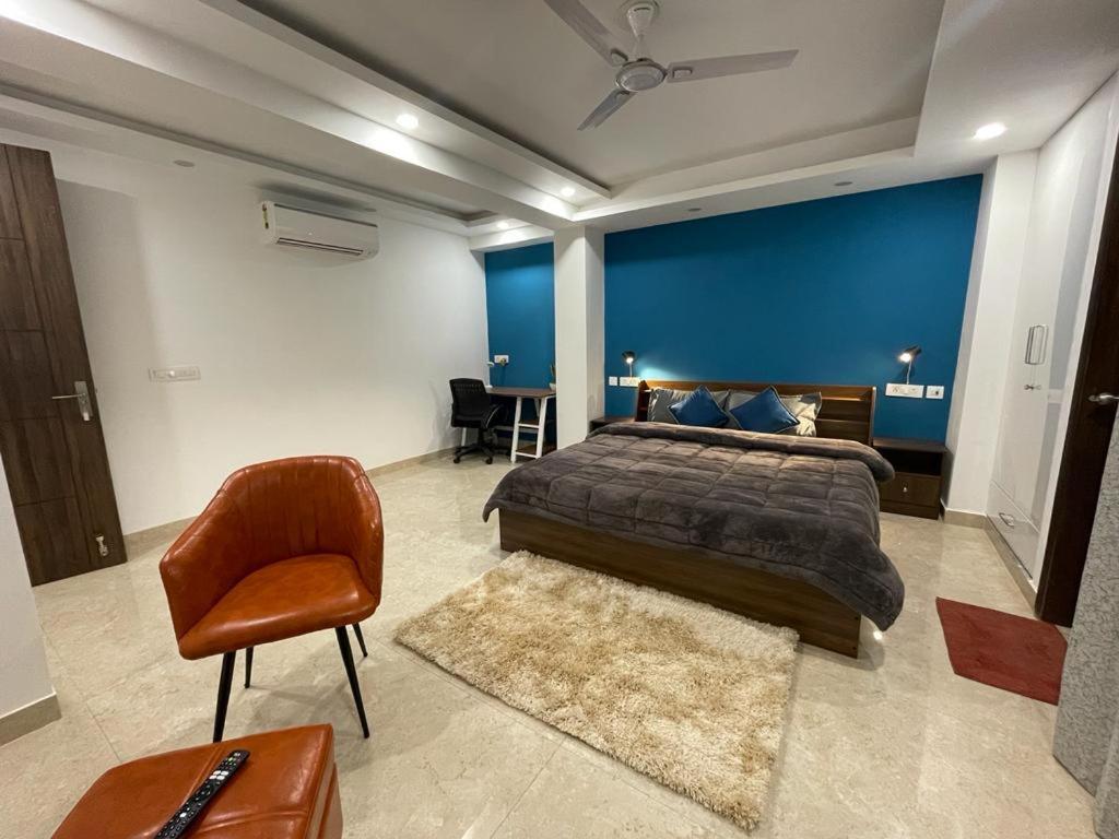 Flxho Uno - Serviced Apartment & Rooms - Golf Course Road Гургаон Экстерьер фото