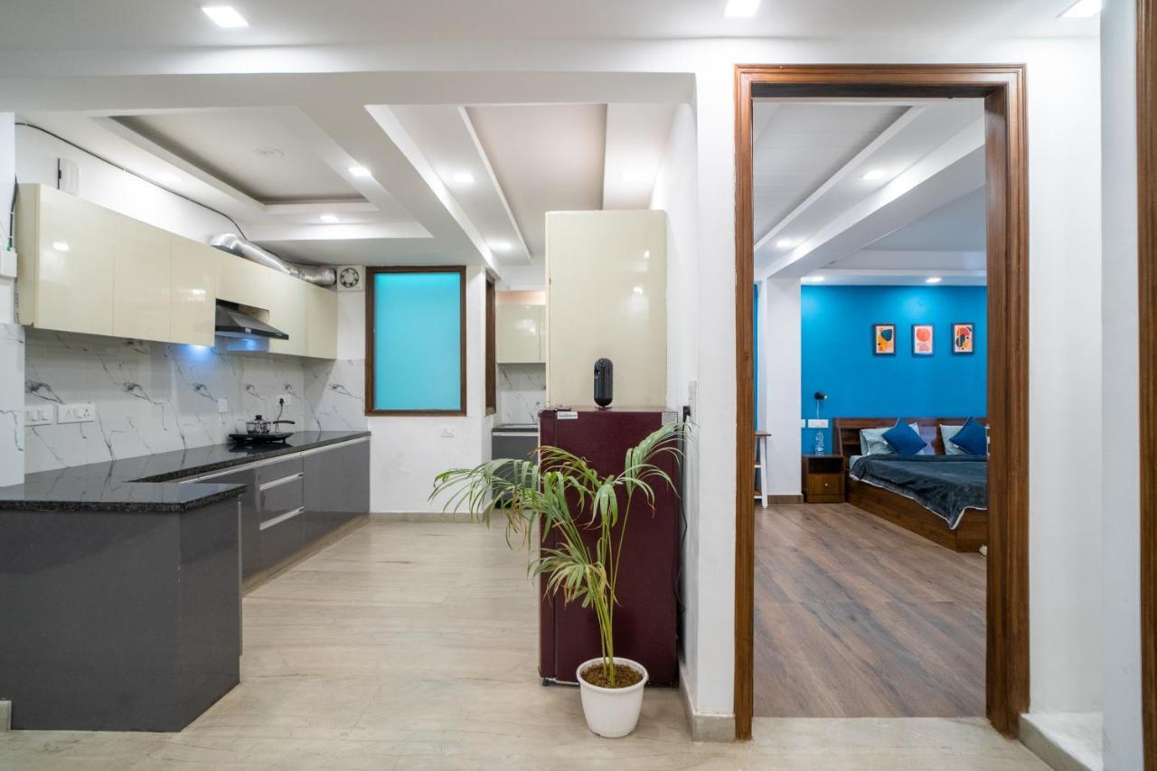 Flxho Uno - Serviced Apartment & Rooms - Golf Course Road Гургаон Экстерьер фото
