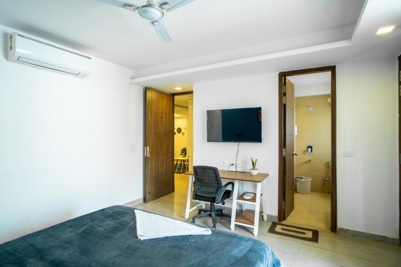 Flxho Uno - Serviced Apartment & Rooms - Golf Course Road Гургаон Экстерьер фото
